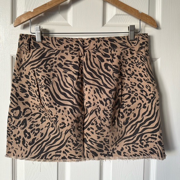 Denim Animal Print Mini Skirt Forever 21 Size Large - Picture 2 of 9
